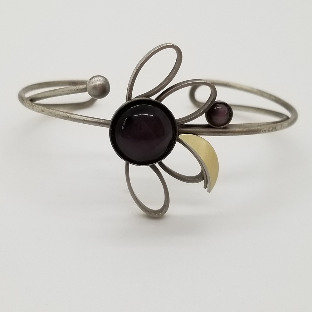 Flower Bracelet in Satin Finished Stainless Steel